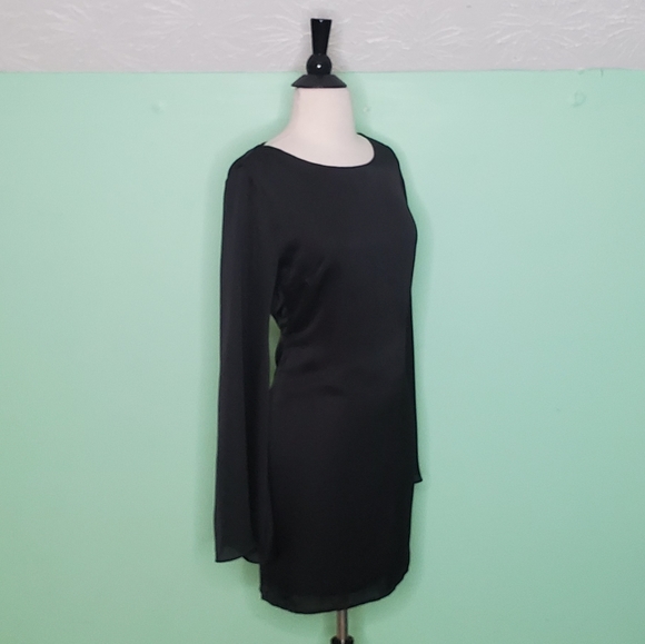 NWT Ark & Co. Open Back Bell Sleeve Dress - Picture 8 of 8